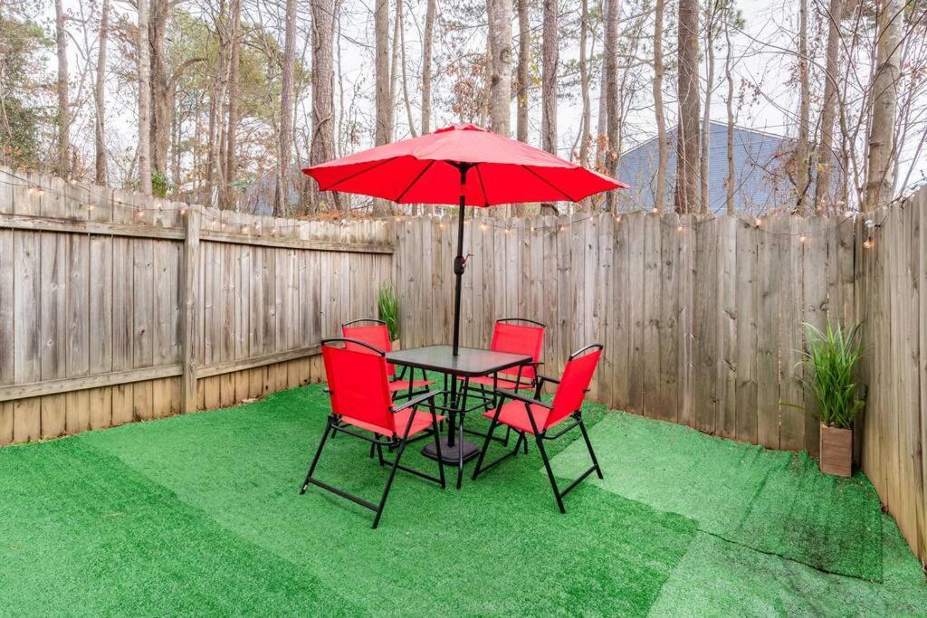 Escape The City W/King Bed, Arcade Games & Firepit Apartment Norcross Exterior foto