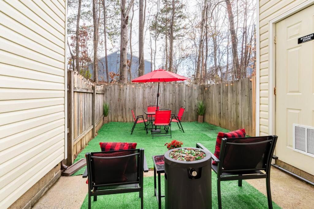 Escape The City W/King Bed, Arcade Games & Firepit Apartment Norcross Exterior foto