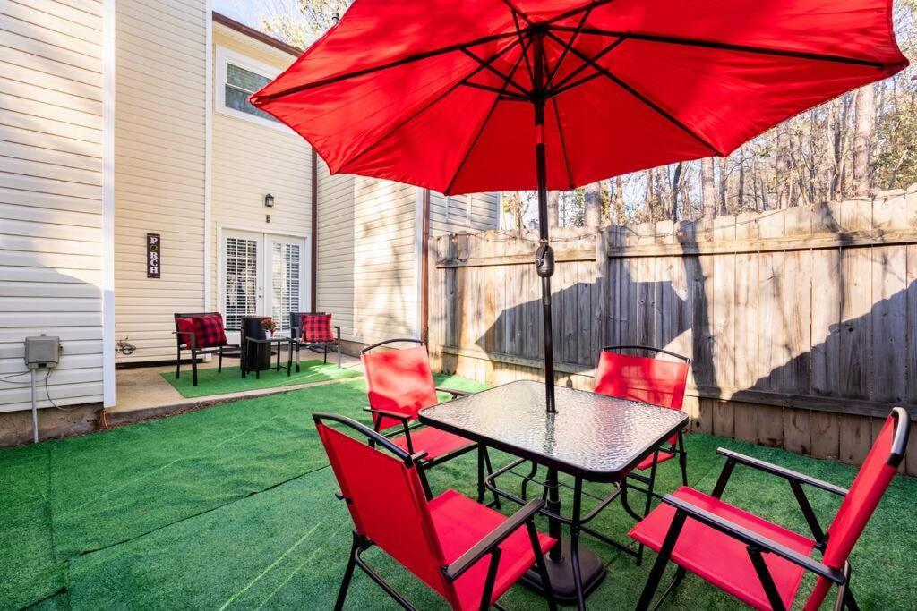 Escape The City W/King Bed, Arcade Games & Firepit Apartment Norcross Exterior foto